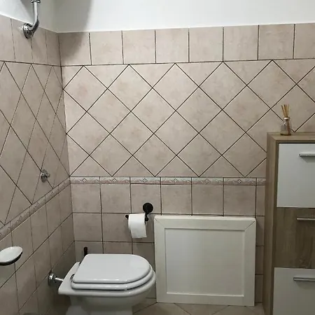 Camy Apartment A Tortoli Centro Storico, Veranda E Posto Auto Privato *
